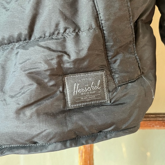 Herschel Supply Company Black Puffer Jacket - Picture 3 of 5